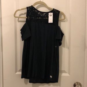 NWT, cold shoulder tee
